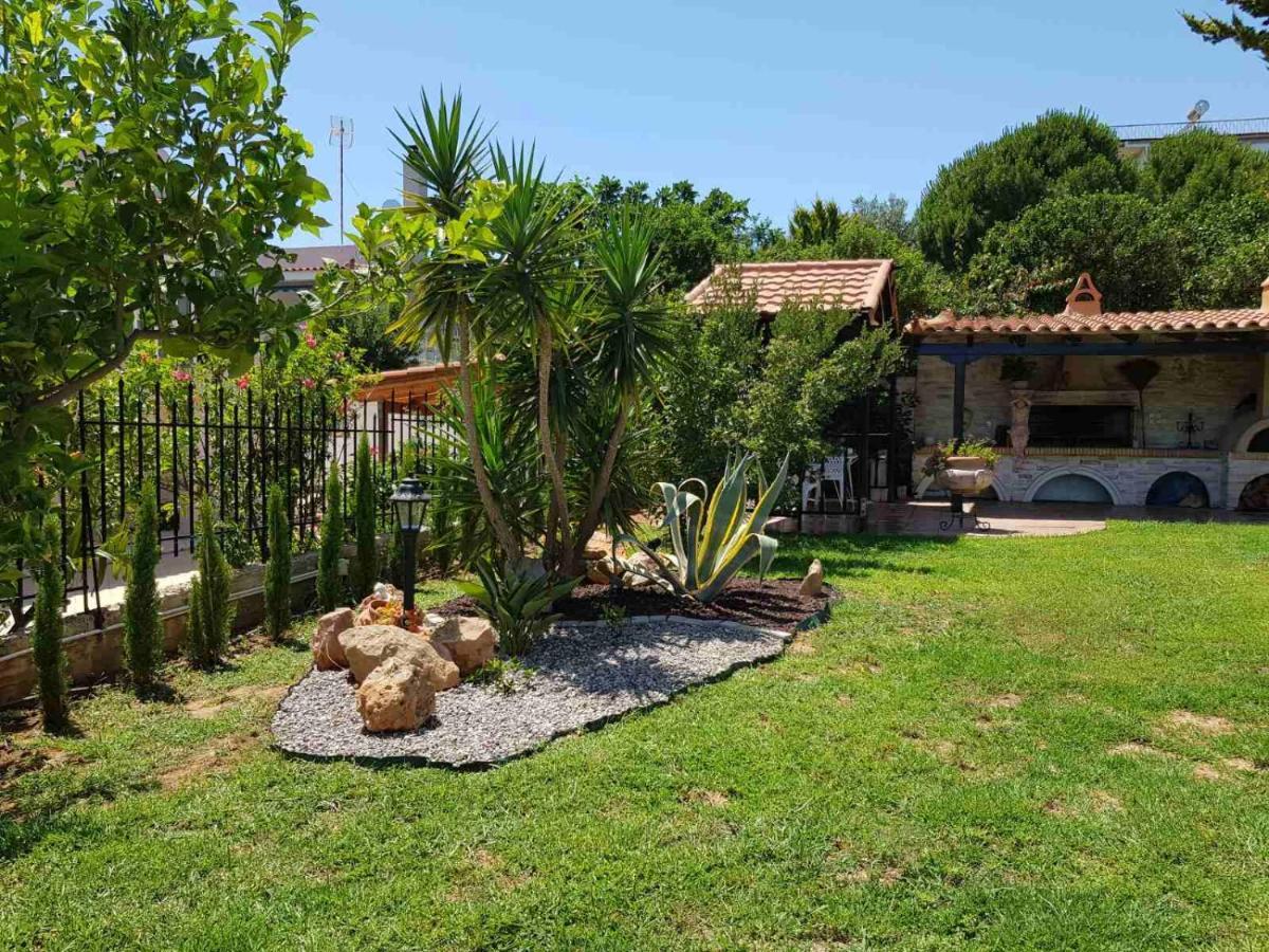 Casa Denva Villa Kalivia Thorikou Exterior photo